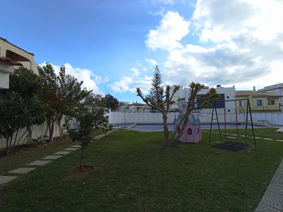 Love Shack Flat In Quarteira Center 外观 照片
