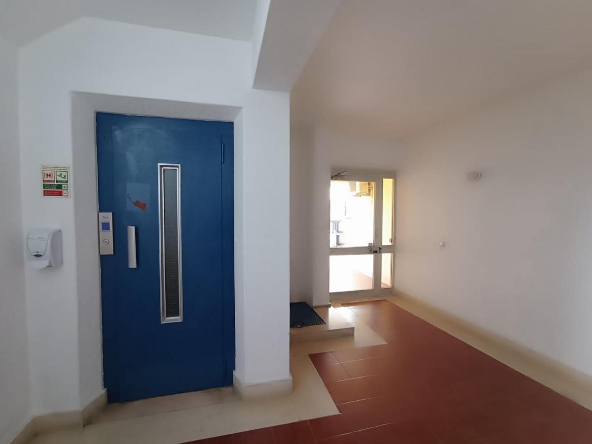 Love Shack Flat In Quarteira Center 外观 照片